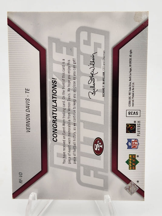 2006 Upper Deck Rookie Vernon Davis #RF-VD Event Worn Rookie Jersey Patch RC