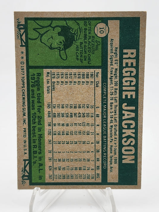 1977 Topps Reggie Jackson #10